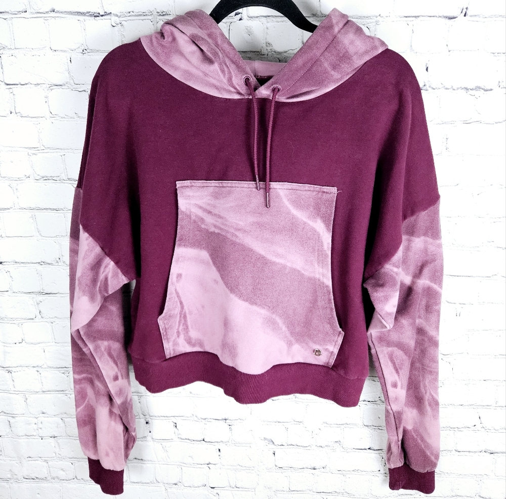 BUFF BUNNY | hooded cropped pullover hoodie sweatshirt with marbel accents
